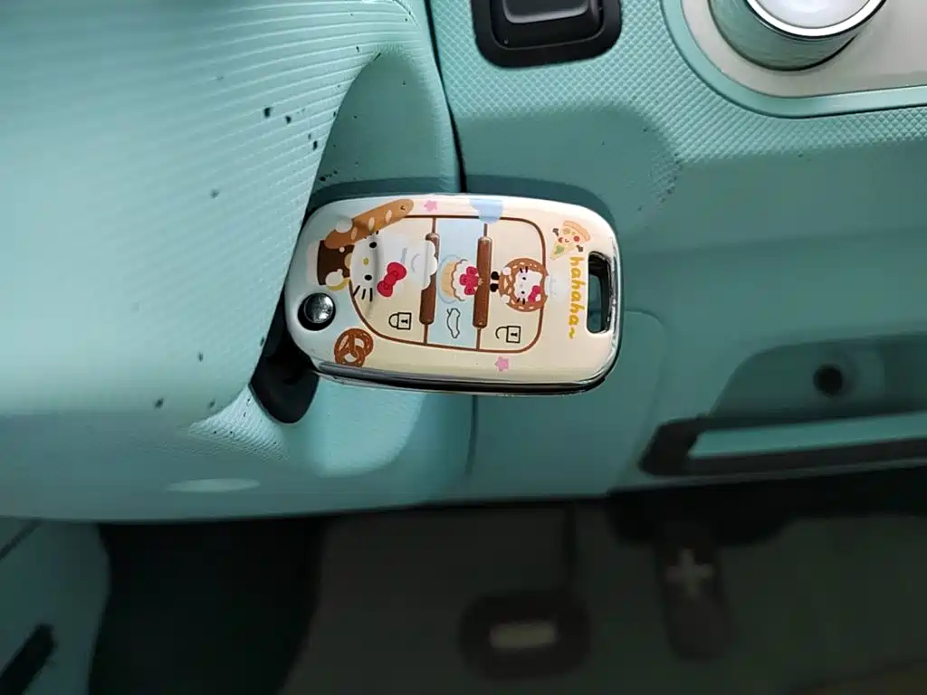 Wuling MINIEV — миниатюра 9