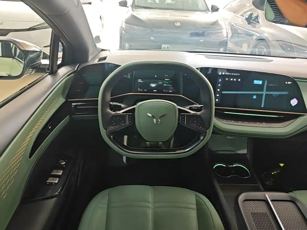 Hongqi Hongqi EH7 — миниатюра 11
