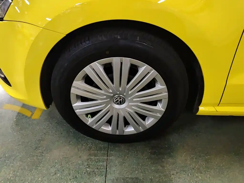 Volkswagen Polo — миниатюра 23