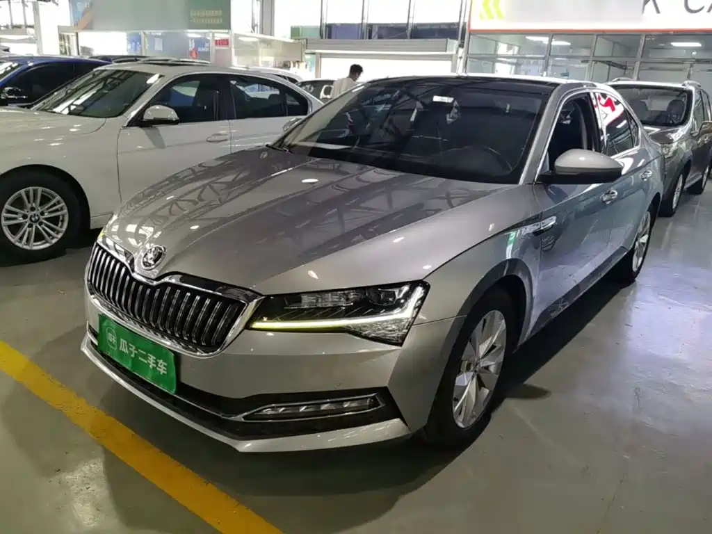 Skoda Superb — миниатюра 2