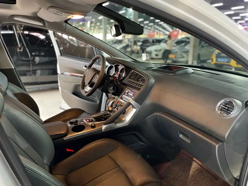 Peugeot 3008 — миниатюра 10