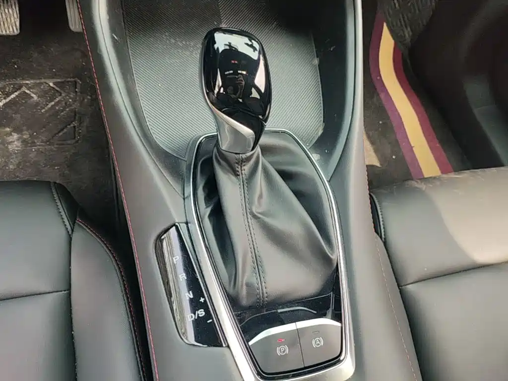 MG MG5 — миниатюра 14