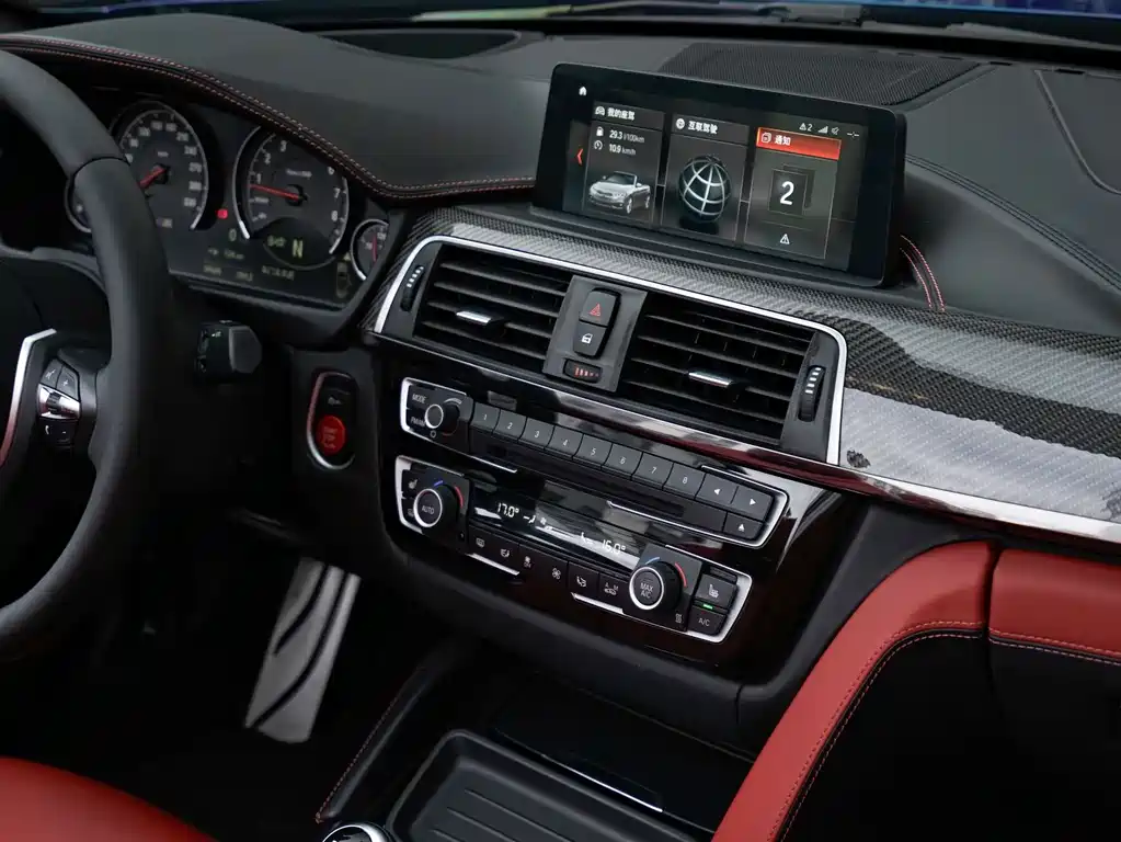 BMW M4 — миниатюра 5
