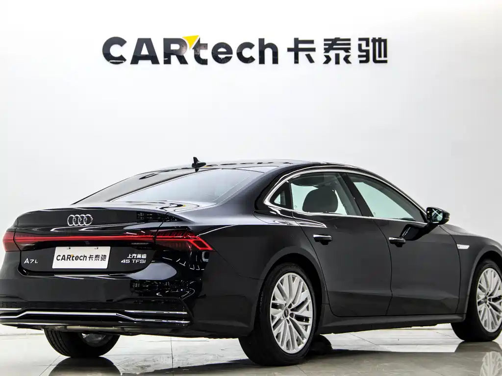 AUDI A7L