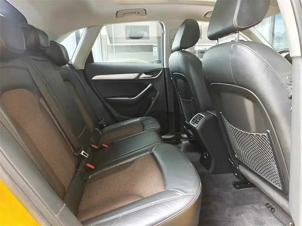 Audi Q3 2016 30 TFSI Fashion