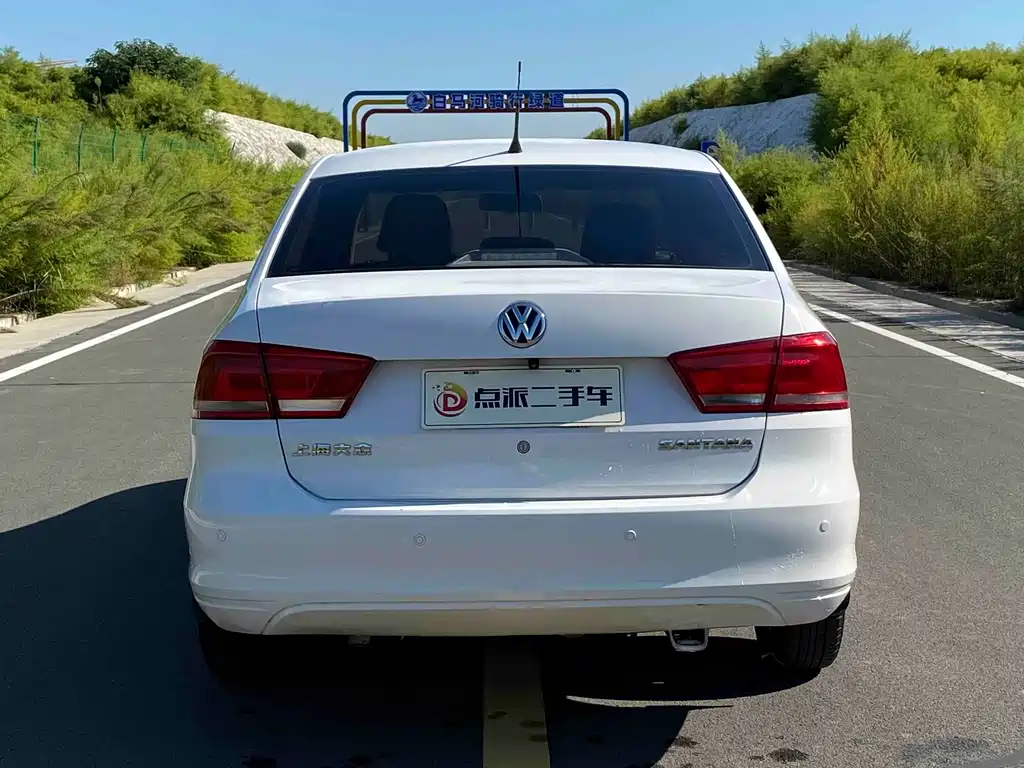 Volkswagen Santana — миниатюра 5