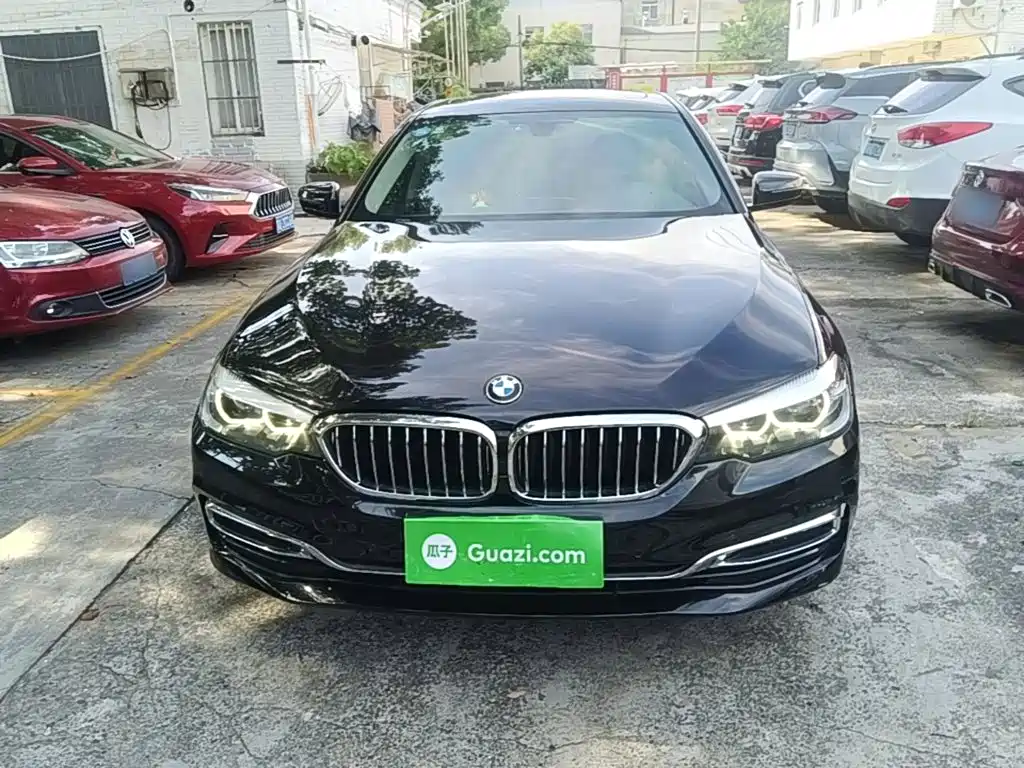 BMW 5 Series — миниатюра 3