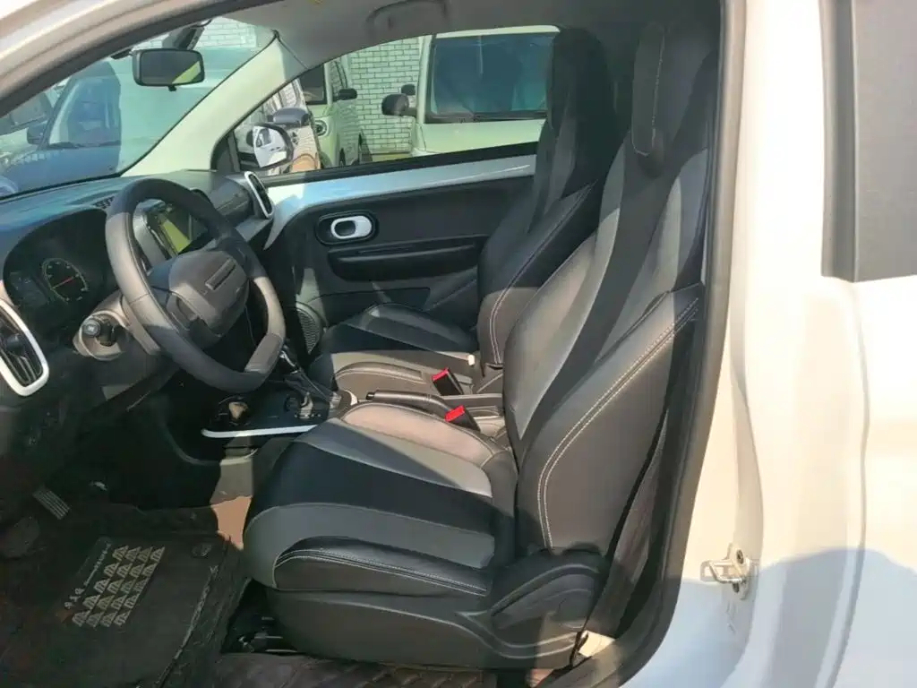 Roewe Clever — миниатюра 15