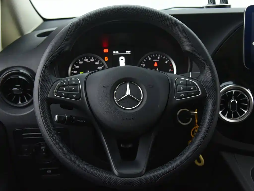 Mercedes-Benz Vito — миниатюра 10