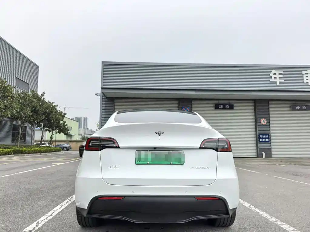 Tesla Model Y — фотографии объявления, Фото 5