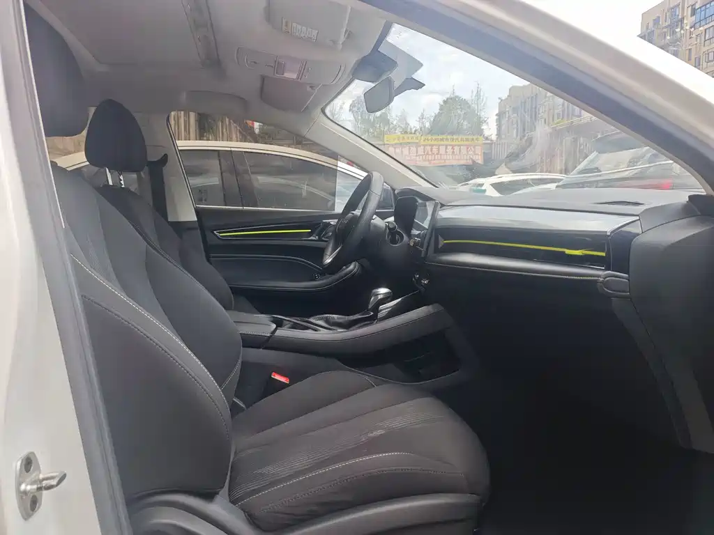 Roewe i5 — миниатюра 4