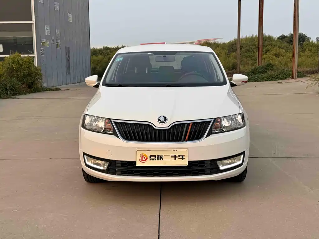 Skoda Rapid Spaceback — миниатюра 2