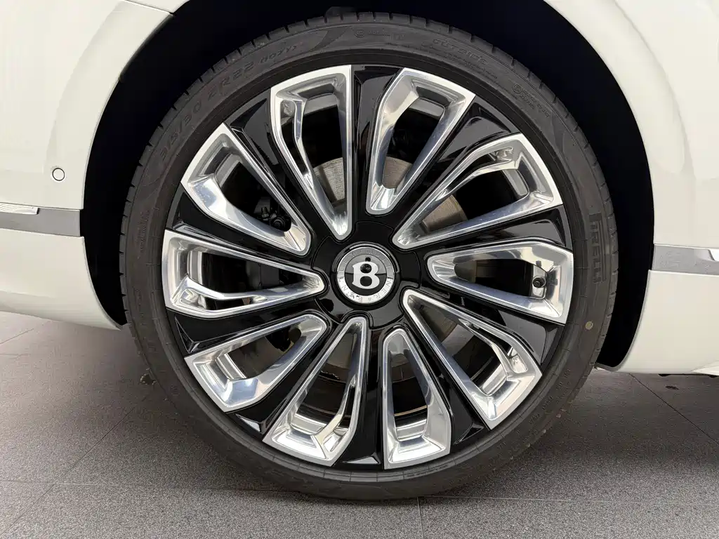 Bentley Continental PHEV — миниатюра 29
