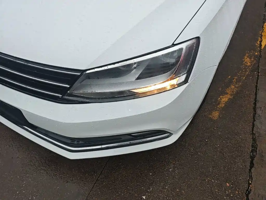 Volkswagen Sagitar — миниатюра 24