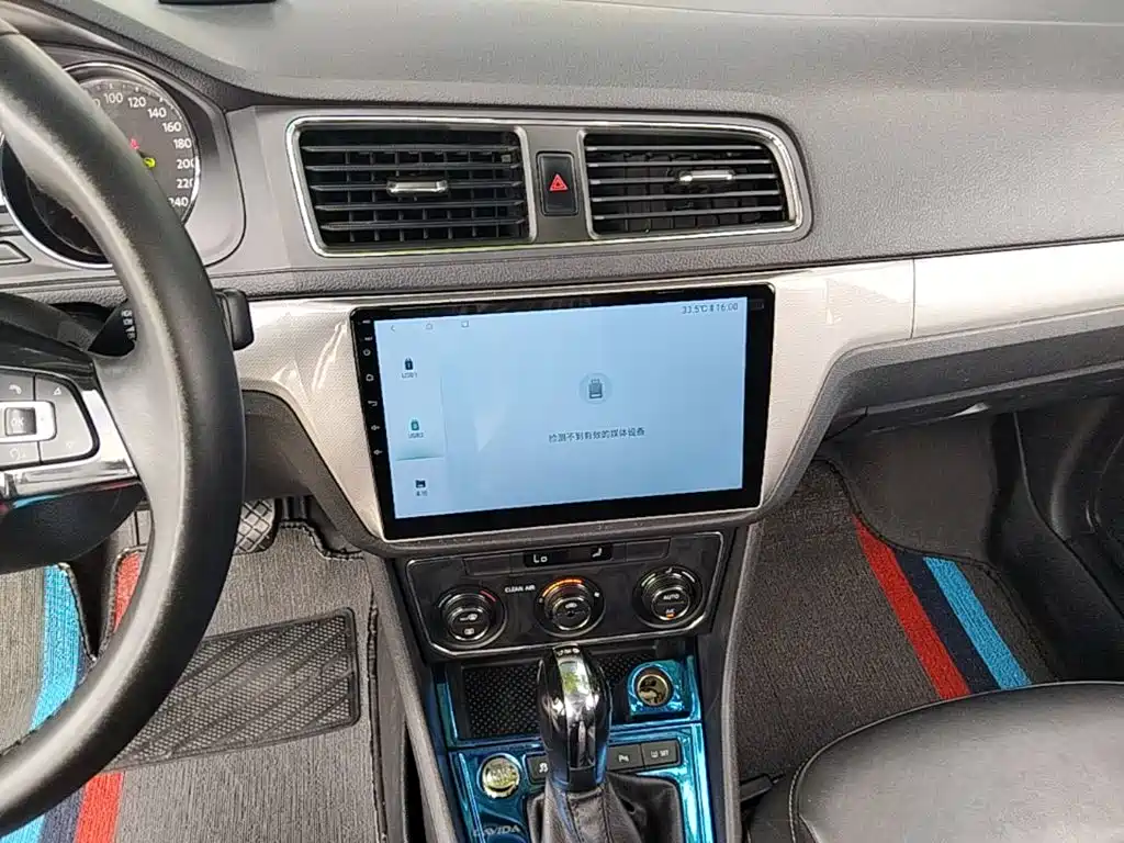 Volkswagen Lavida — миниатюра 13
