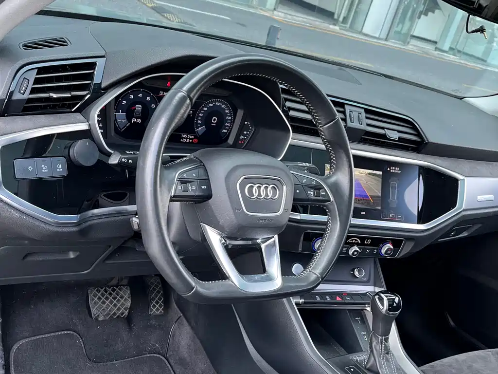 Audi Q3 — миниатюра 12