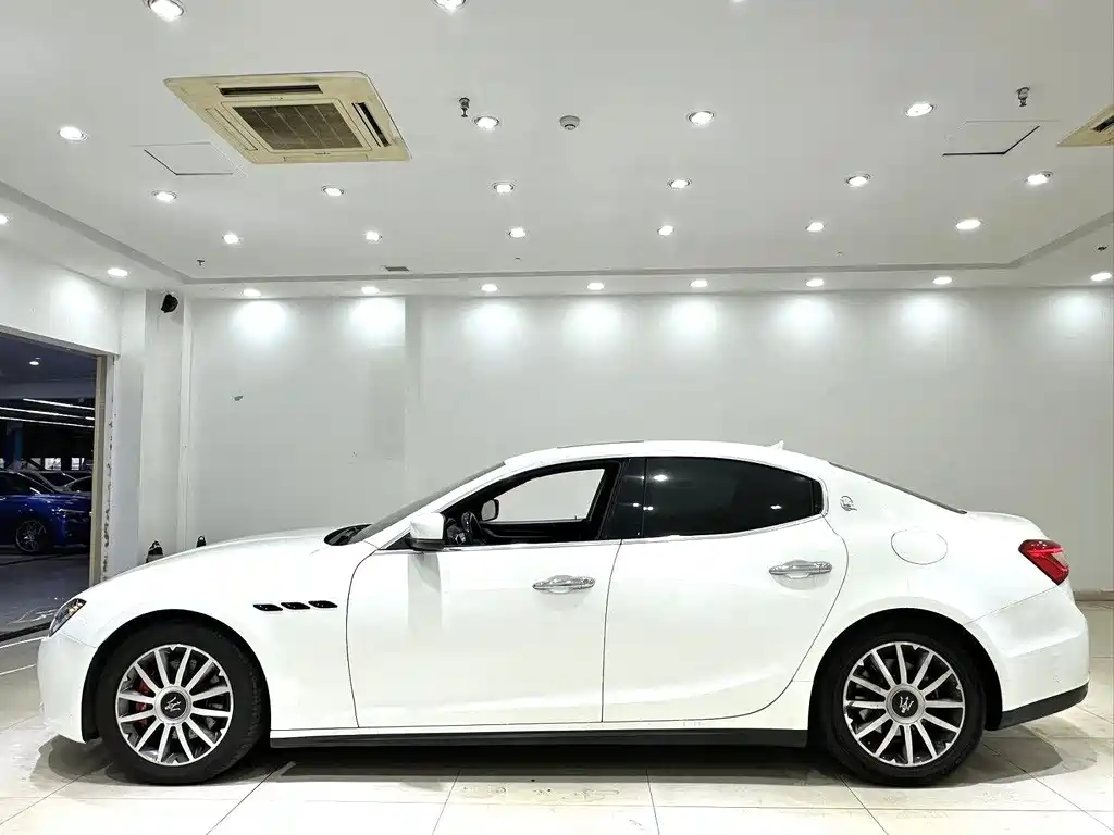 Maserati Ghibli 2017 3.0T Standard