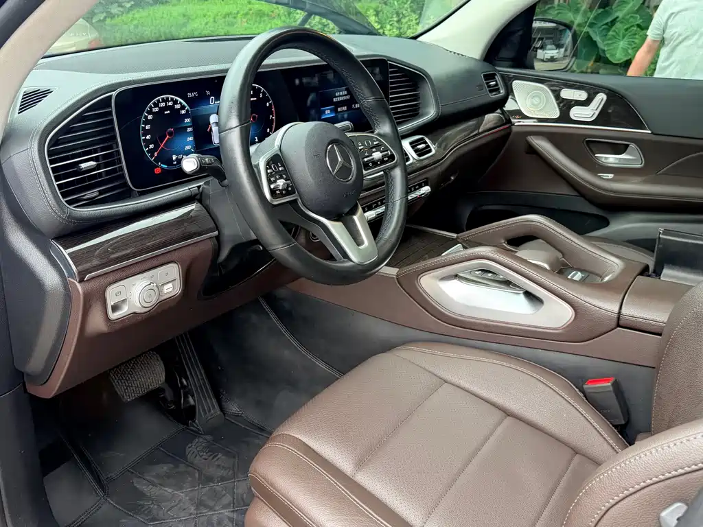 Mercedes-Benz GLE (Import) — миниатюра 8