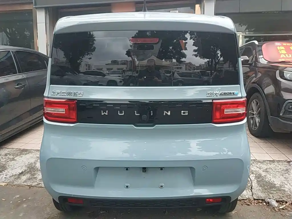 Wuling MINIEV — миниатюра 6