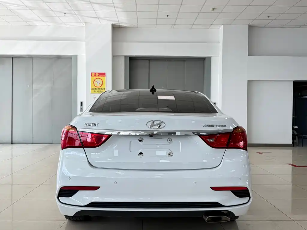 Hyundai Mistra 2019 1.8L AT GLS V