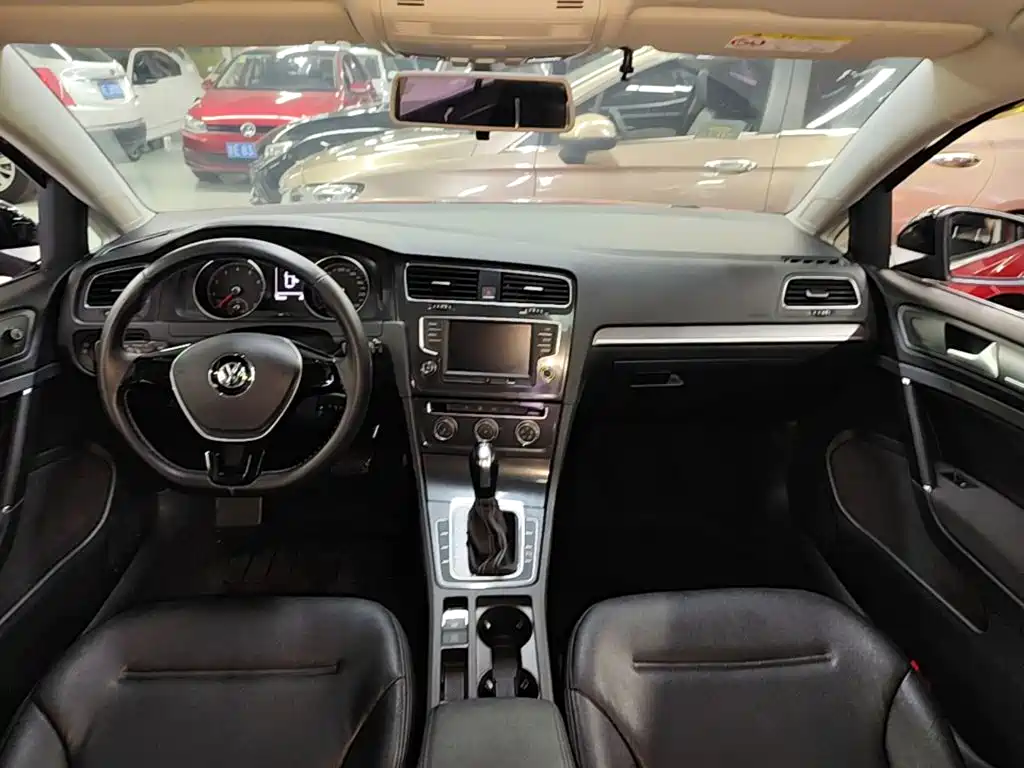 Volkswagen Golf — миниатюра 13