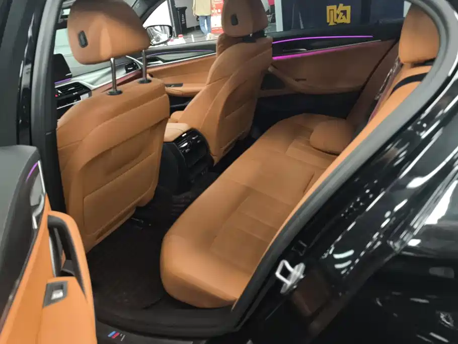 BMW 5 Series (Import) — миниатюра 11