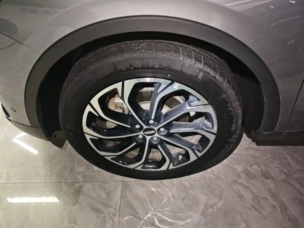 Lincoln Nautilus — миниатюра 23