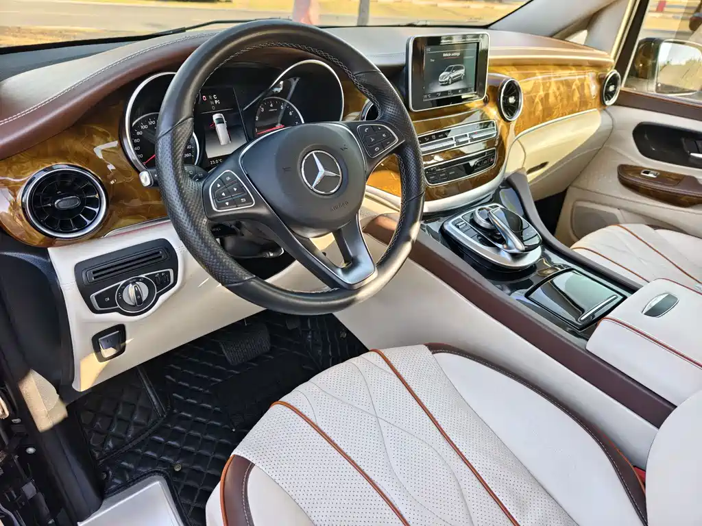 Mercedes-Benz V-Class V 2020 2.0T AT