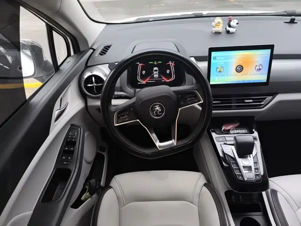 BYD Yuan Pro — миниатюра 6