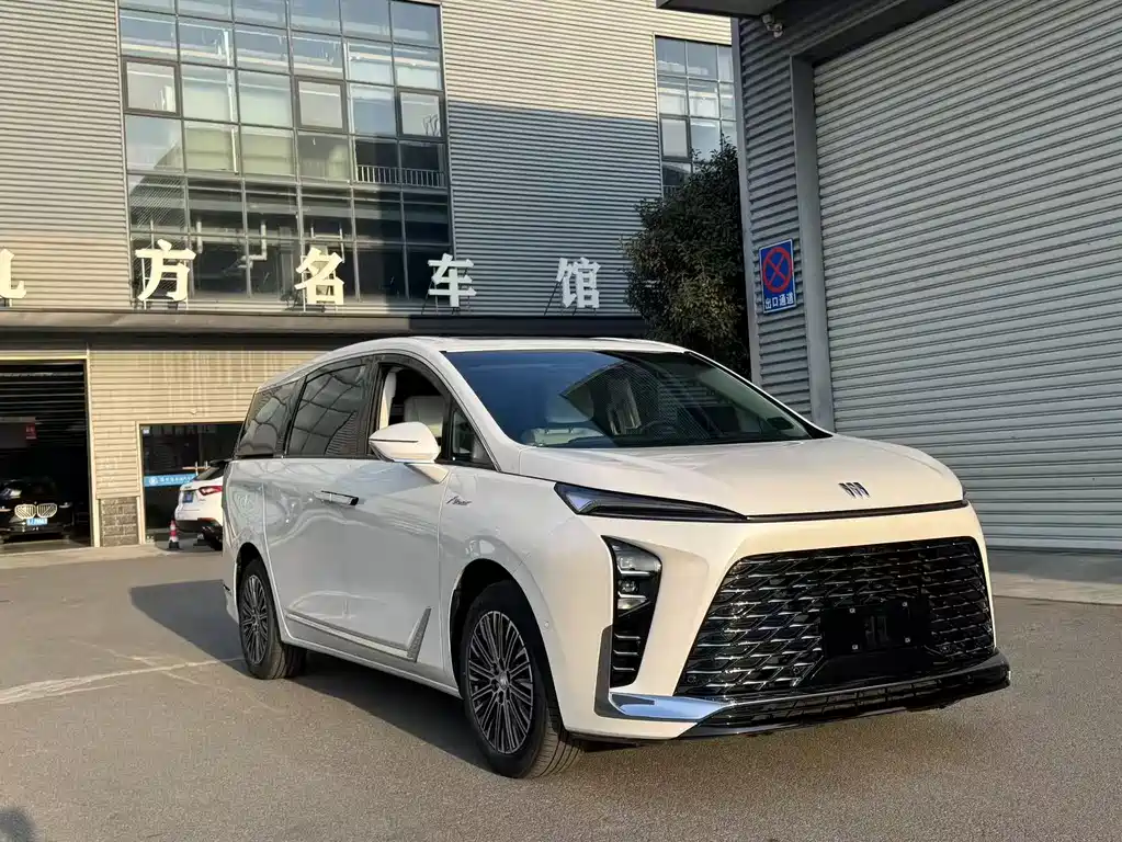 BUICK GL8 NEW ENERGY