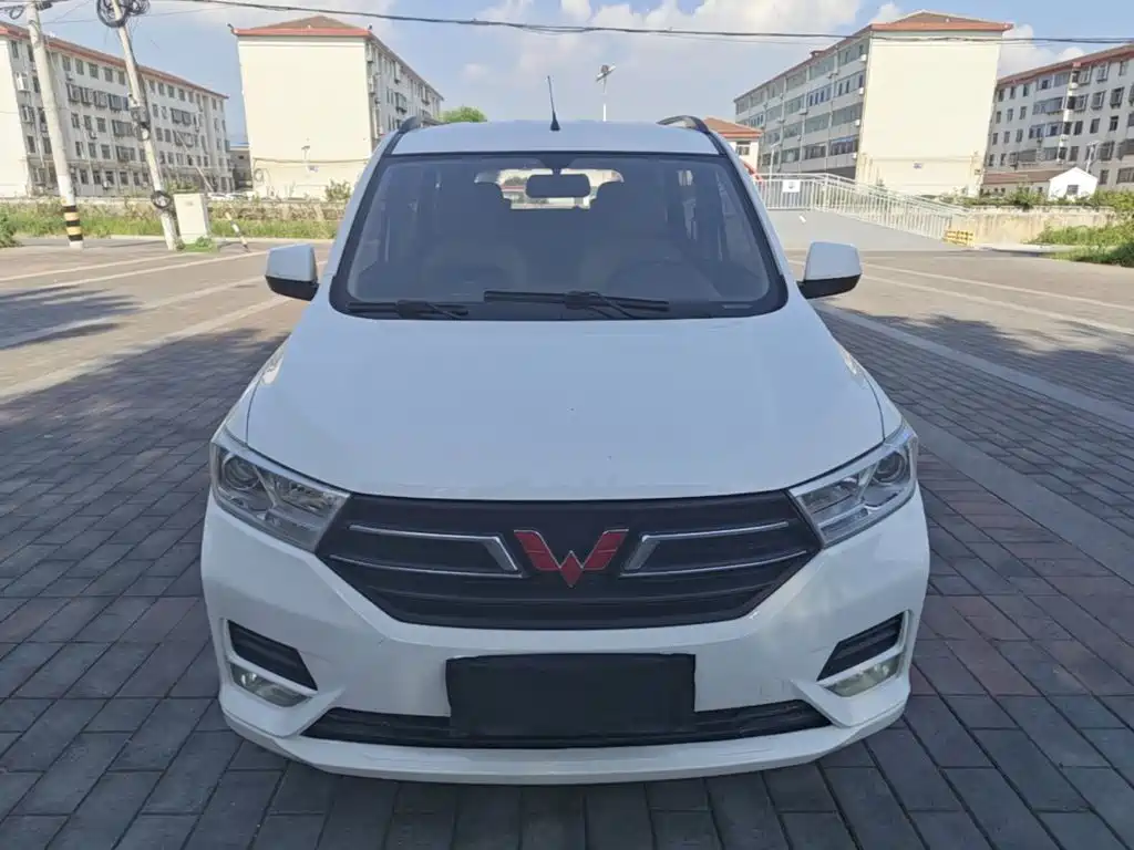 Wuling Hongguang — миниатюра 3
