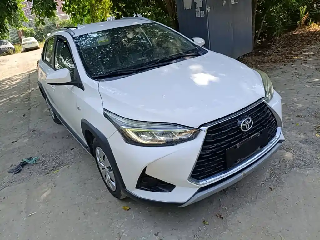 Toyota Yaris L — миниатюра 4