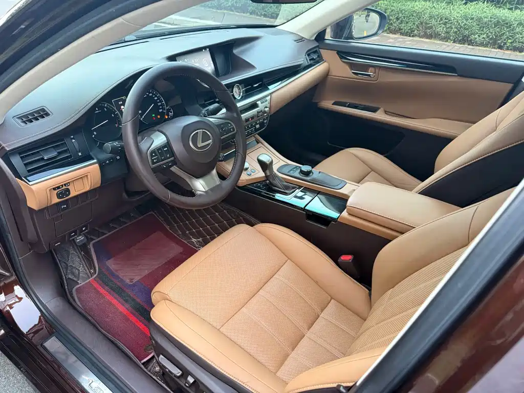 Lexus ES — миниатюра 5