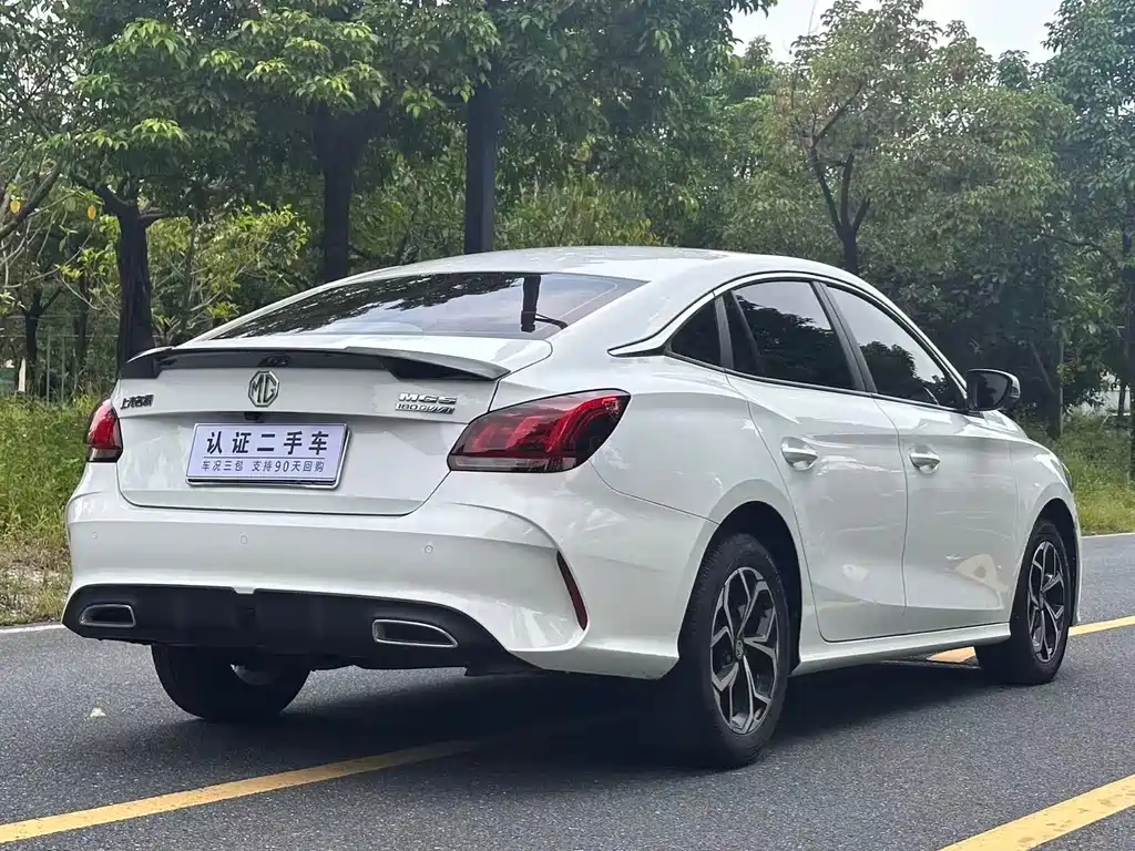 MG MG5 — миниатюра 9