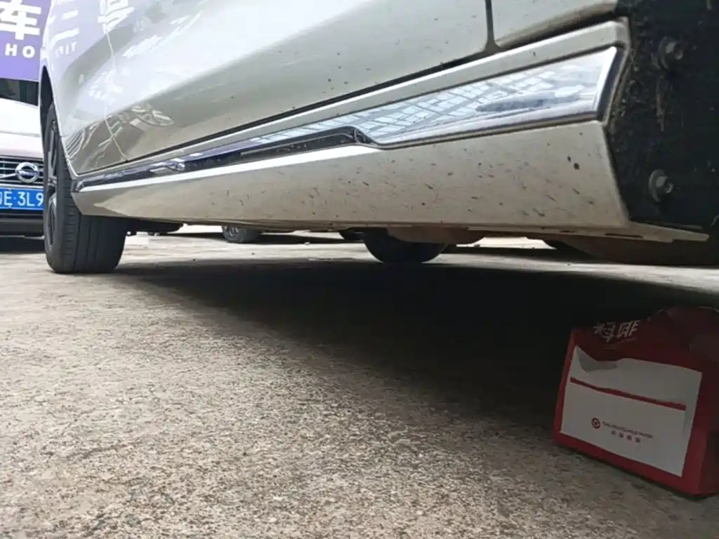 BYD MAX New Energy — миниатюра 21