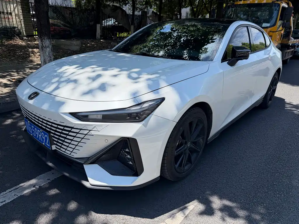 Changan UNI-V 2023