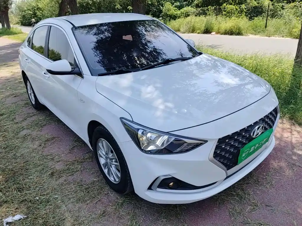 Hyundai Elantra — миниатюра 4