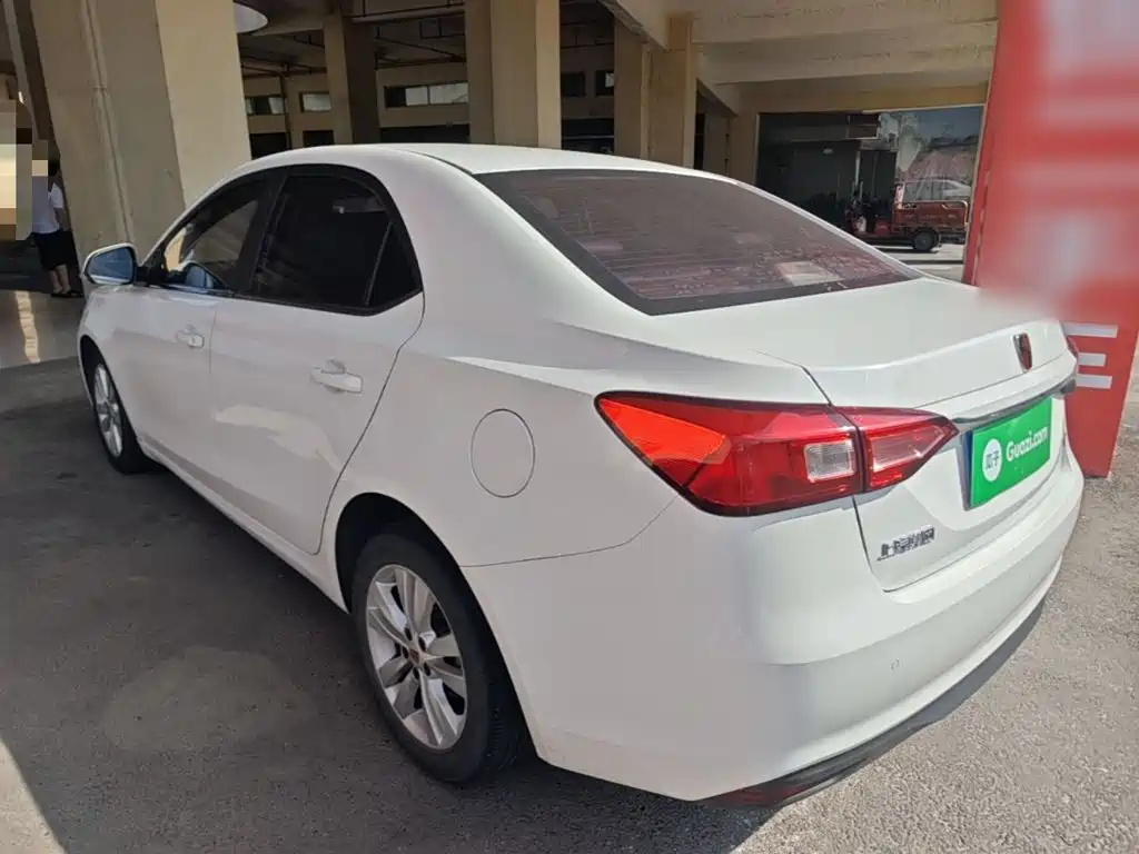 Roewe 360 — миниатюра 5