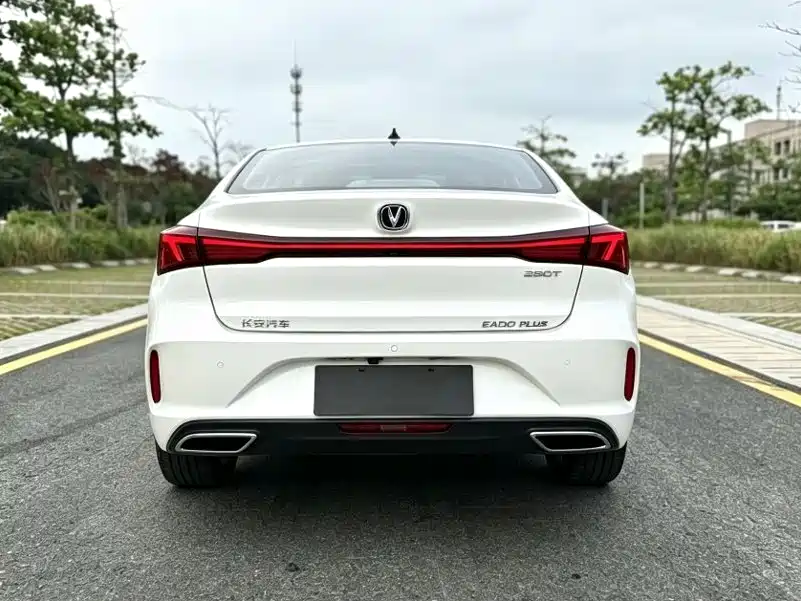 Changan Eado — миниатюра 8