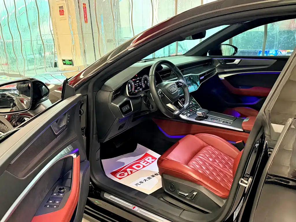 Audi A7L 2024 45 TFSI quattro