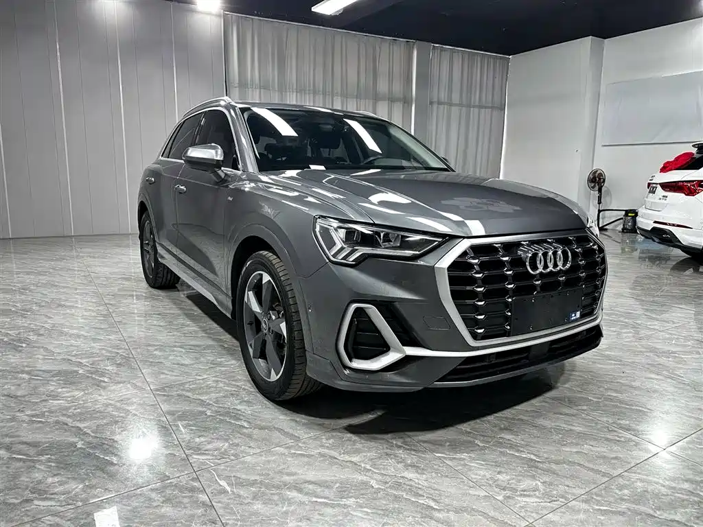 Audi Q3 2022 35 TFSI Fashion