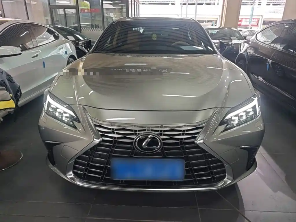 Lexus ES — миниатюра 3