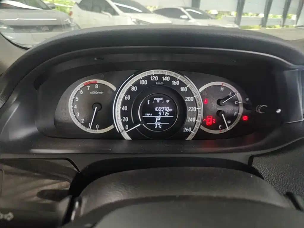 Honda Accord — миниатюра 12