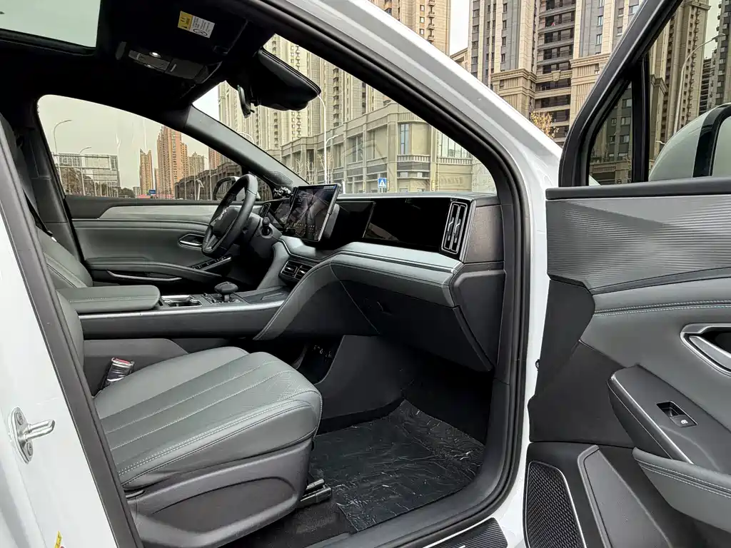 BYD L DM-i — миниатюра 13