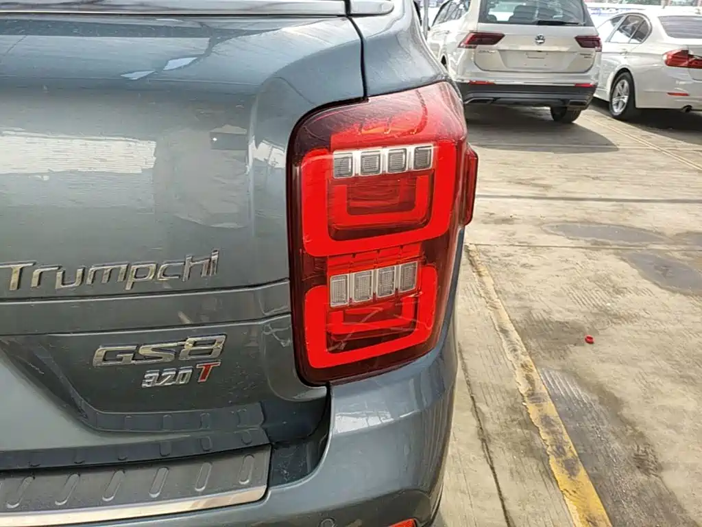 GAC GS8 2017 320T Luxury ( мест)