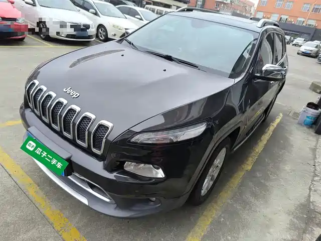 JEEP FREE LIGHT 2019