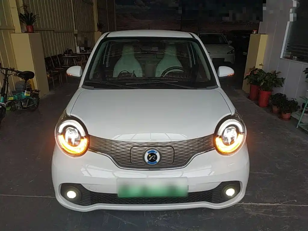 Xinri 华晨新日i03A — миниатюра 3