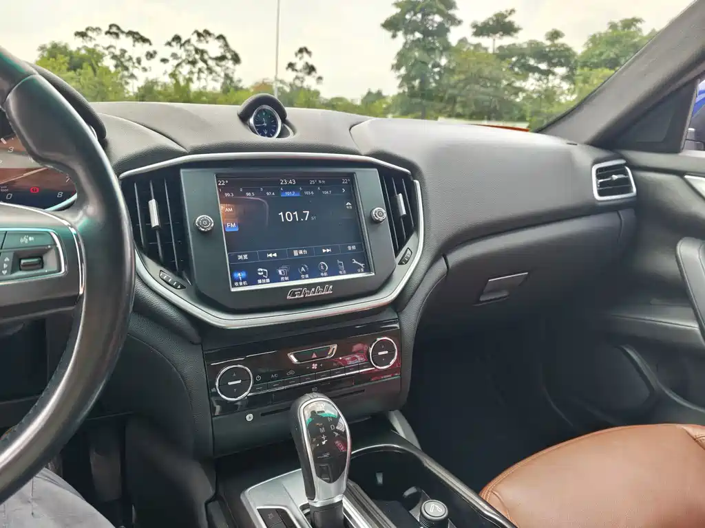 Maserati Ghibli — миниатюра 12