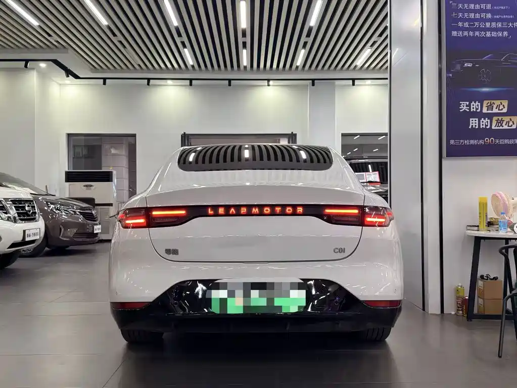 Leapmotor Leapmotor C01 — миниатюра 5