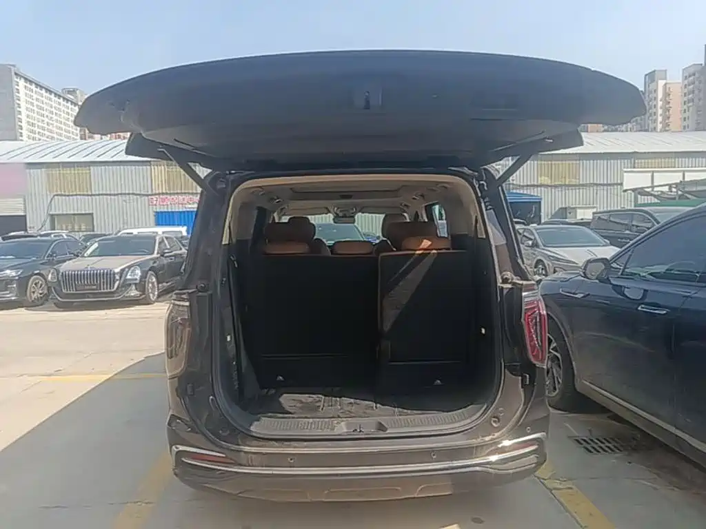 Hongqi Hongqi HQ9 PHEV — миниатюра 19